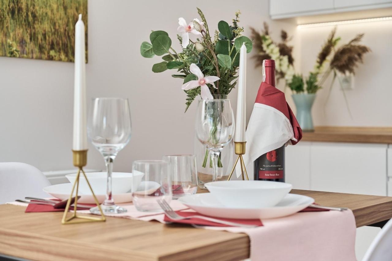 Modern Elegance Apartments Wroclaw With Ac By Noclegi Renters מראה חיצוני תמונה